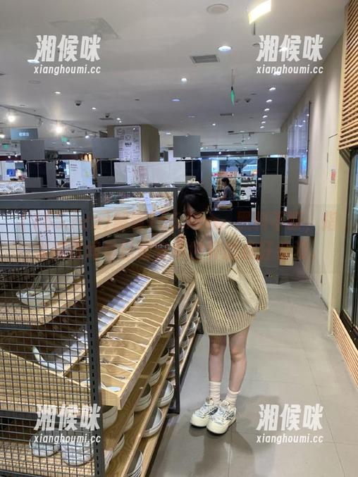 解锁155.fun，黑料不断，指尖流转间早已被安卓世界的疯狂吞没。