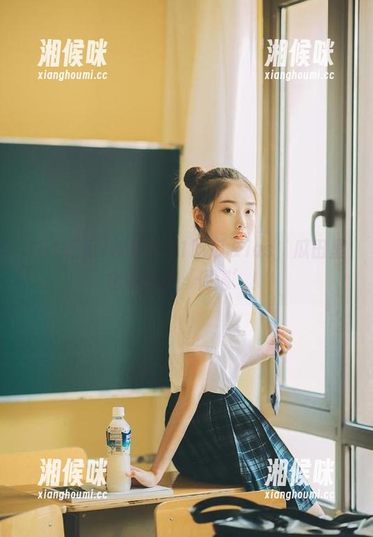 www.51吃瓜＆ios，瓜田里也能优雅‘偶遇’！