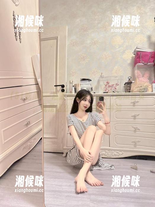 一屁股坐在www.51吃瓜首页，竟是这么浮想联翩的体验