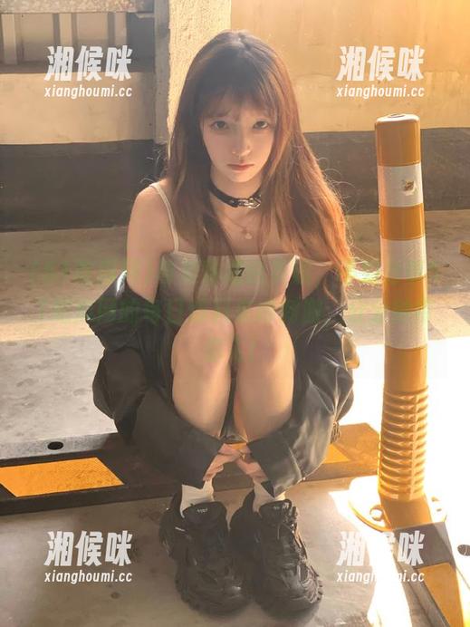 与其煮酒论英雄，不如分享51吃瓜网的每日爆料来得刺激，分分钟带你飞！