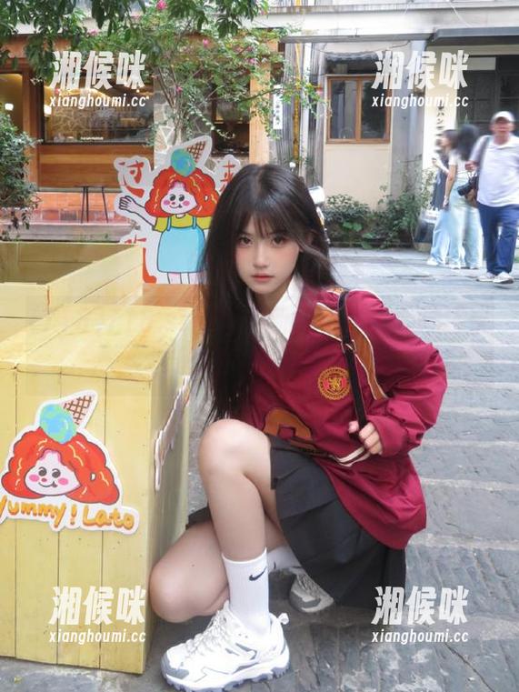 718.st网页刷新得比我的心跳还快，准备好你的表情包吧！