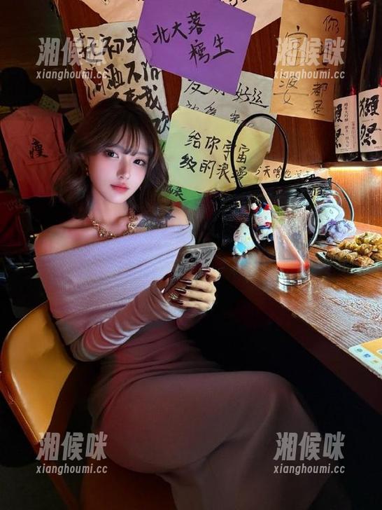 hlw 无意中看到hlw的视频,心情瞬间好起来了?