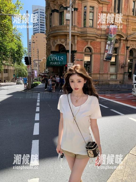 在tttzzz.su官网找到黑料入口，跟他们的营销手段一样真神秘…