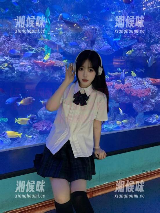 冲着五一吃瓜网的app倒是很兴奋，官网入口却让我充满疑惑，这就有点尴尬了。
