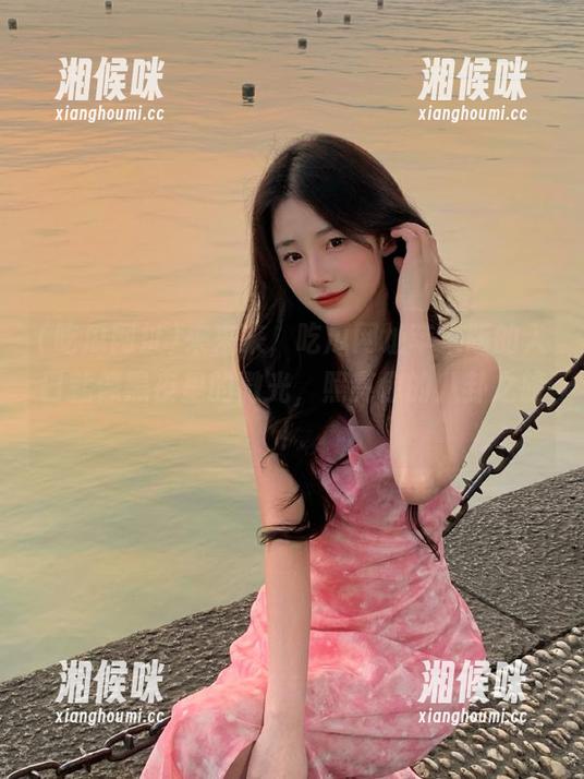 来来来，吃瓜网址苹果版的入口就像黑夜里的微光，照亮你的八卦之旅！