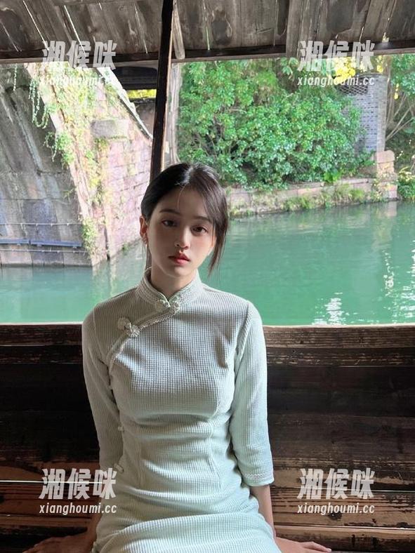 别问我为啥爱“我要吃瓜网”的苹果版，光是界面就让我停不下来！