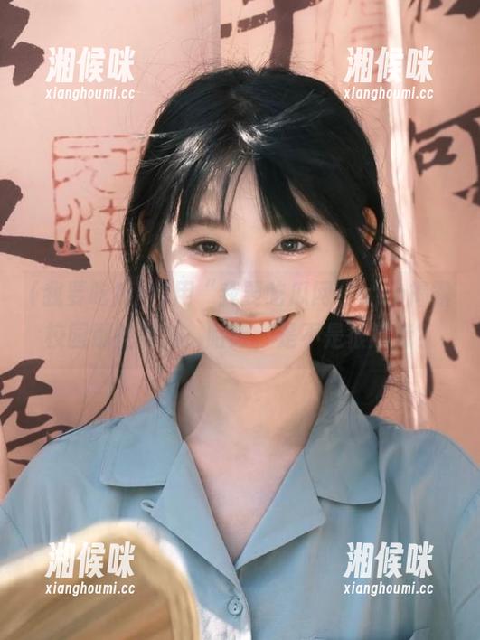 用“我要吃瓜网”app揭露校园那些黑料，哈哈，是不是很期待？