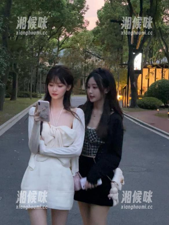 视频在手，黑料不打烊tttzzz入口成了我心中的秘密花园！