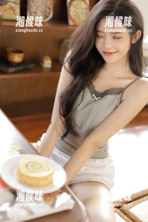 万里长征黑料不打烊苹果版全新玩法即将来袭，2025年带你体验暗涌的小心思！