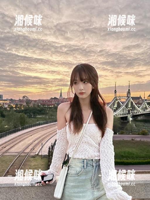 每次“黑料不打烊zzzttt05”发布猛料，我的好奇心都忍不住“呜哇”一下，可算得上副作用。