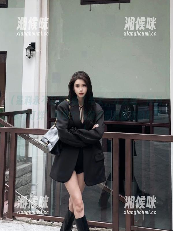 绕了半天，才发现“黑料永不打烊”和那个链接才是我最近的最爱！