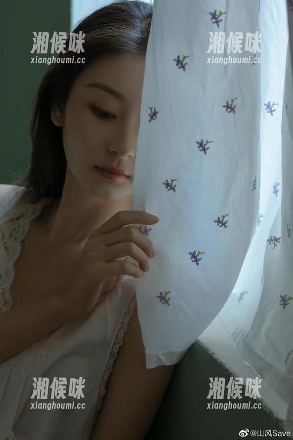 你们感受到了吗？黑料社这app，就是个不打烊的夜市，每晚都能再来点新鲜猎物。