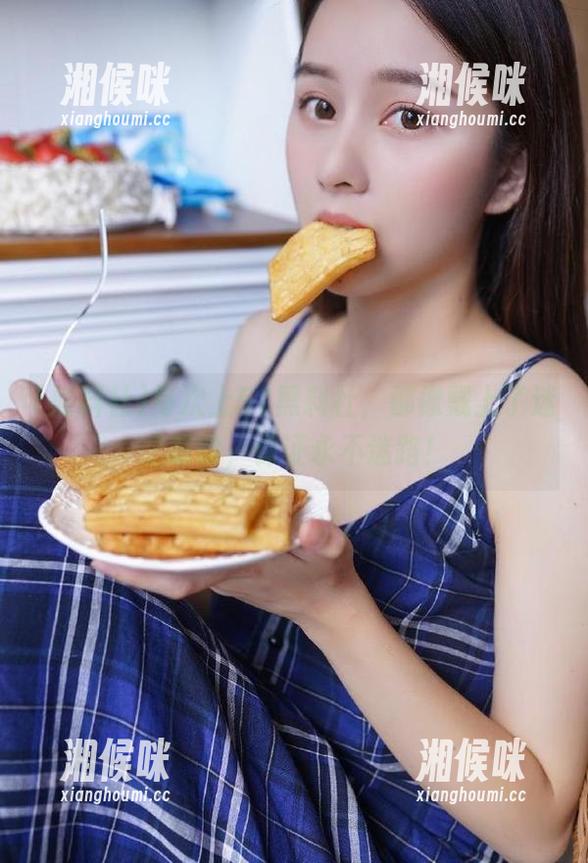 每次上51黑料社，都像戴上了迷之眼镜，保证永不迷路！