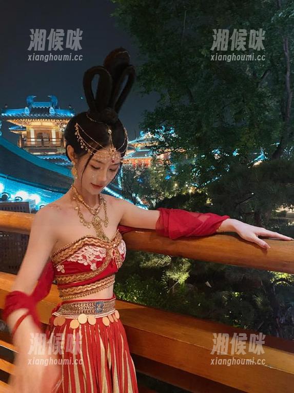 只需一指，黑料社区app给你通往奇葩八卦的传送门，快来抢沙发！