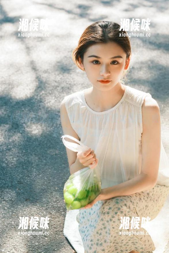 黑料社区app免费大礼包，快来看看别人的瓜！