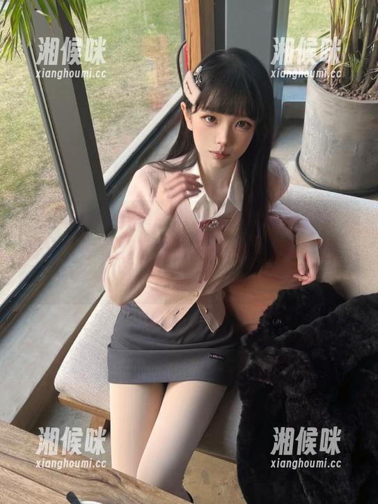 安卓版黑料社区app竟然这么好玩，感觉我都快融入瓜田了，不带走一片云彩。