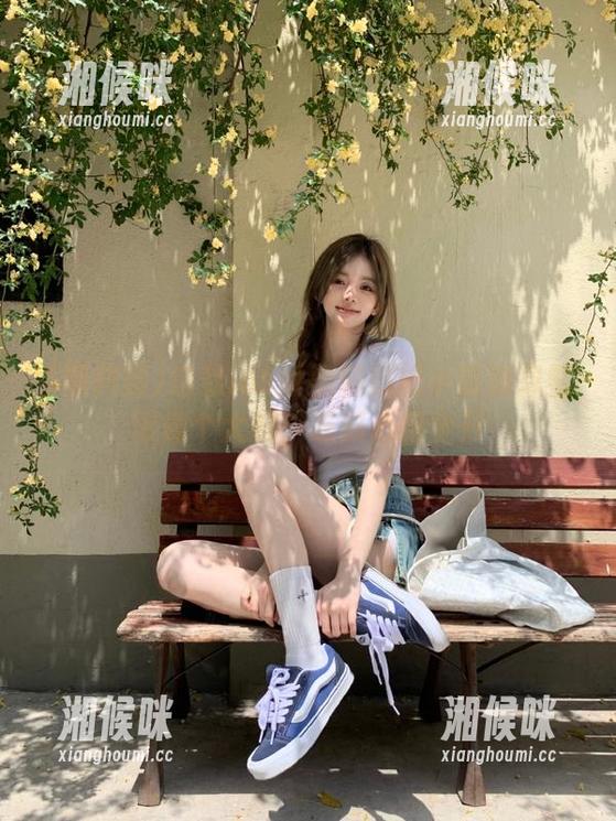 这款ios版黑料站把小道消息整得像个大料，吃瓜心情全开