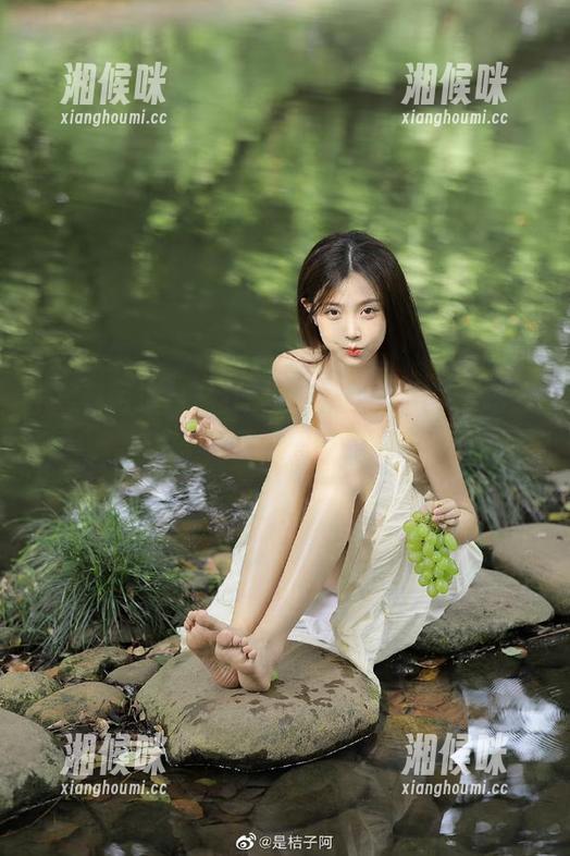 黑料网址苹果版上线，瓜吃到嘴里，不可思议的操作